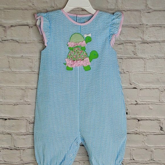 'PETIT AMI' SEERSUCKER PINSTRIPE ANGEL~SLEEVE 'TURTLE LOVE' BUBBLE STYLE OUTFIT - Picture 5 of 16